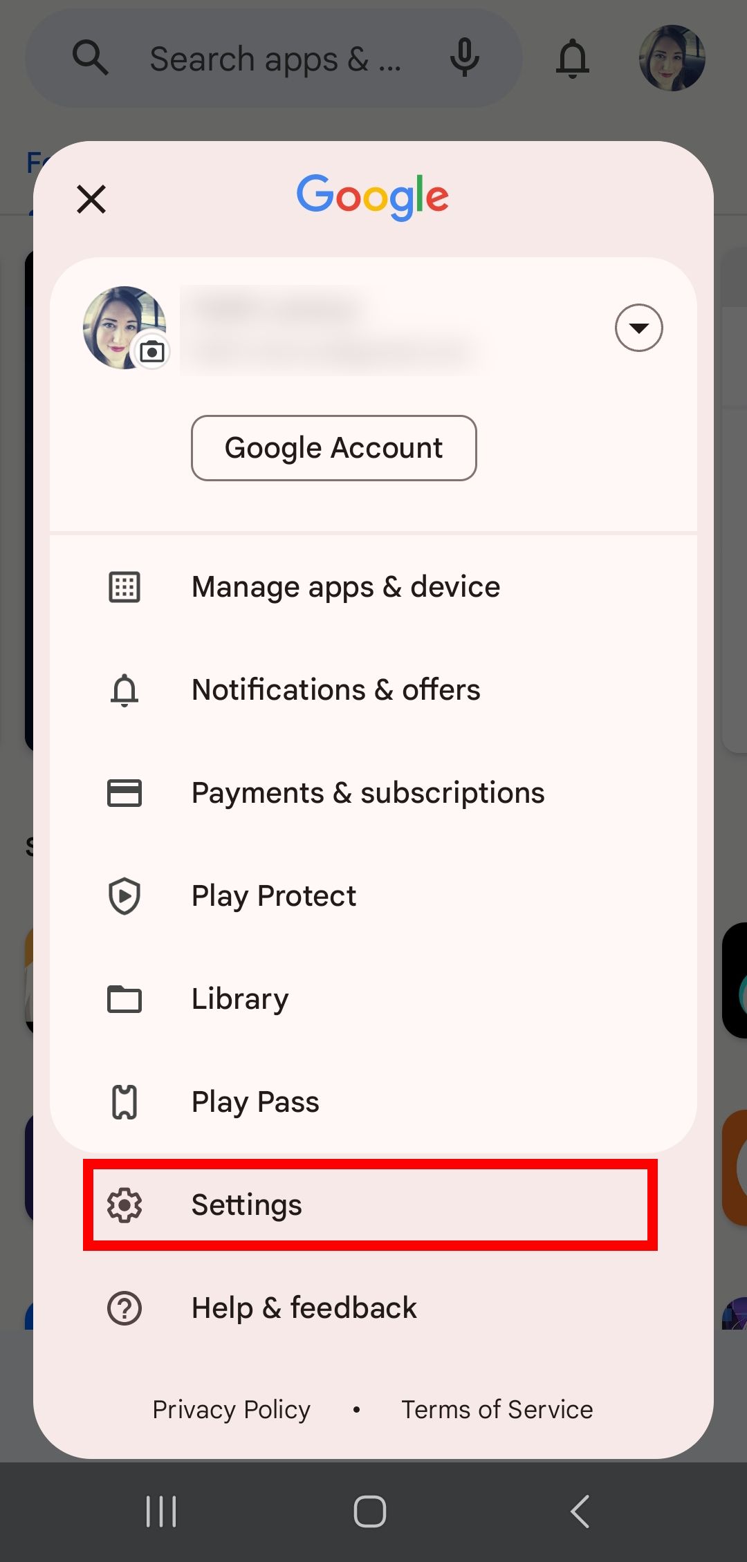 contorno de retângulo vermelho sobre as configurações no menu da Google Play Store