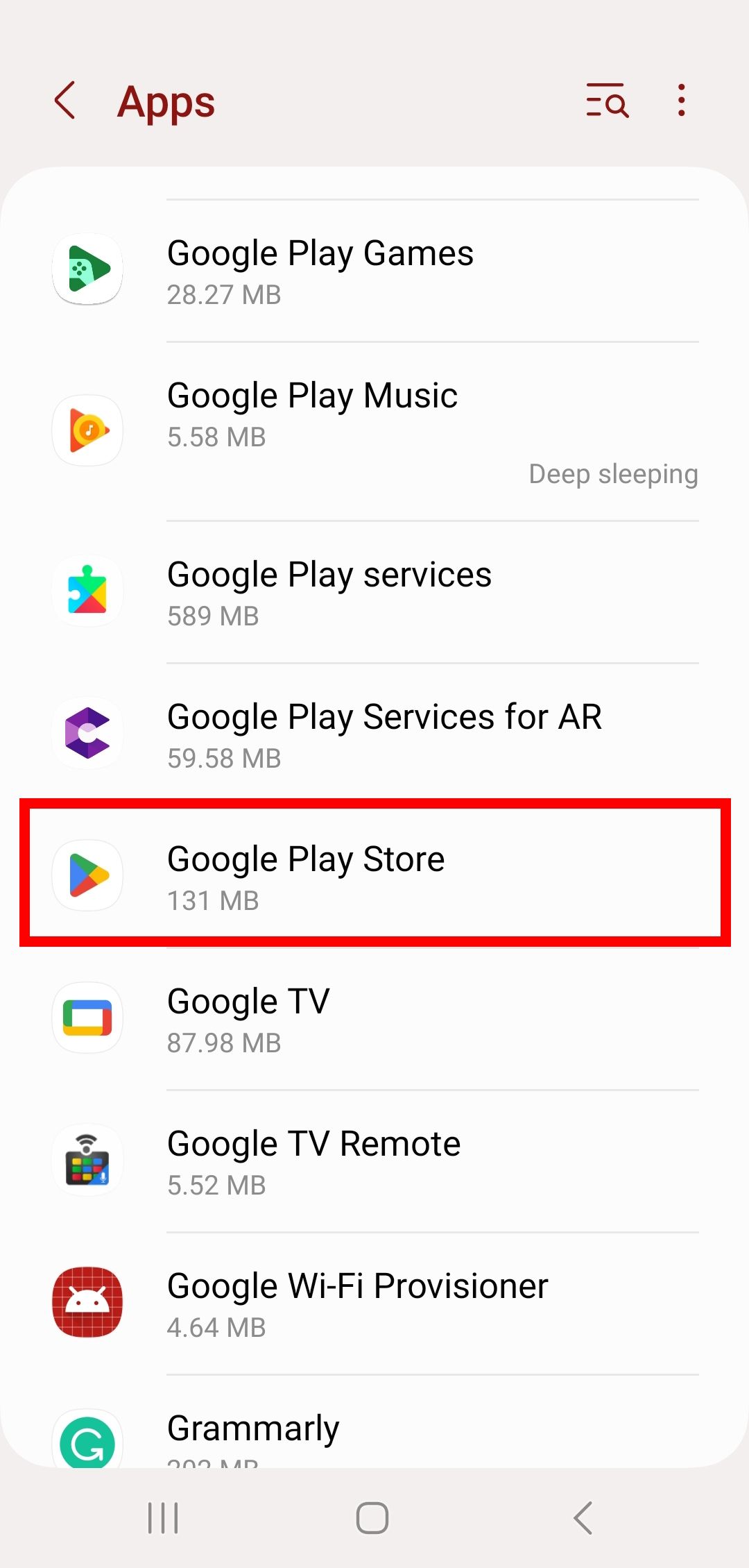 contorno de retângulo vermelho sobre o aplicativo Google Play Store na lista de aplicativos Android