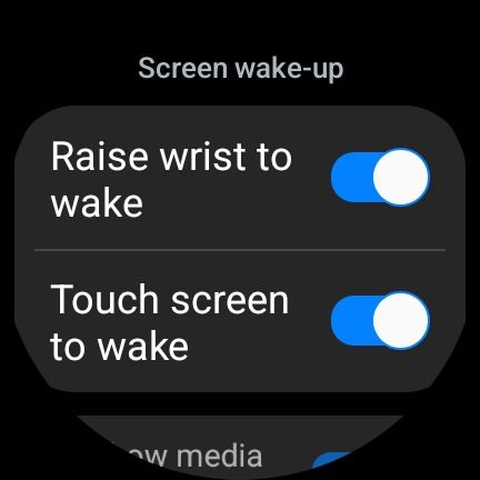 Captura de tela do Samsung Galaxy Watch 6 mostrando opções de ativação da tela