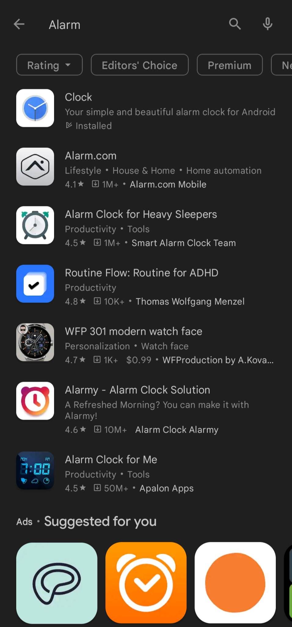 A captura de tela mostra a Android Play Store com a palavra ‘Alarme’ na barra de pesquisa e uma lista de aplicativos de alarme disponíveis.