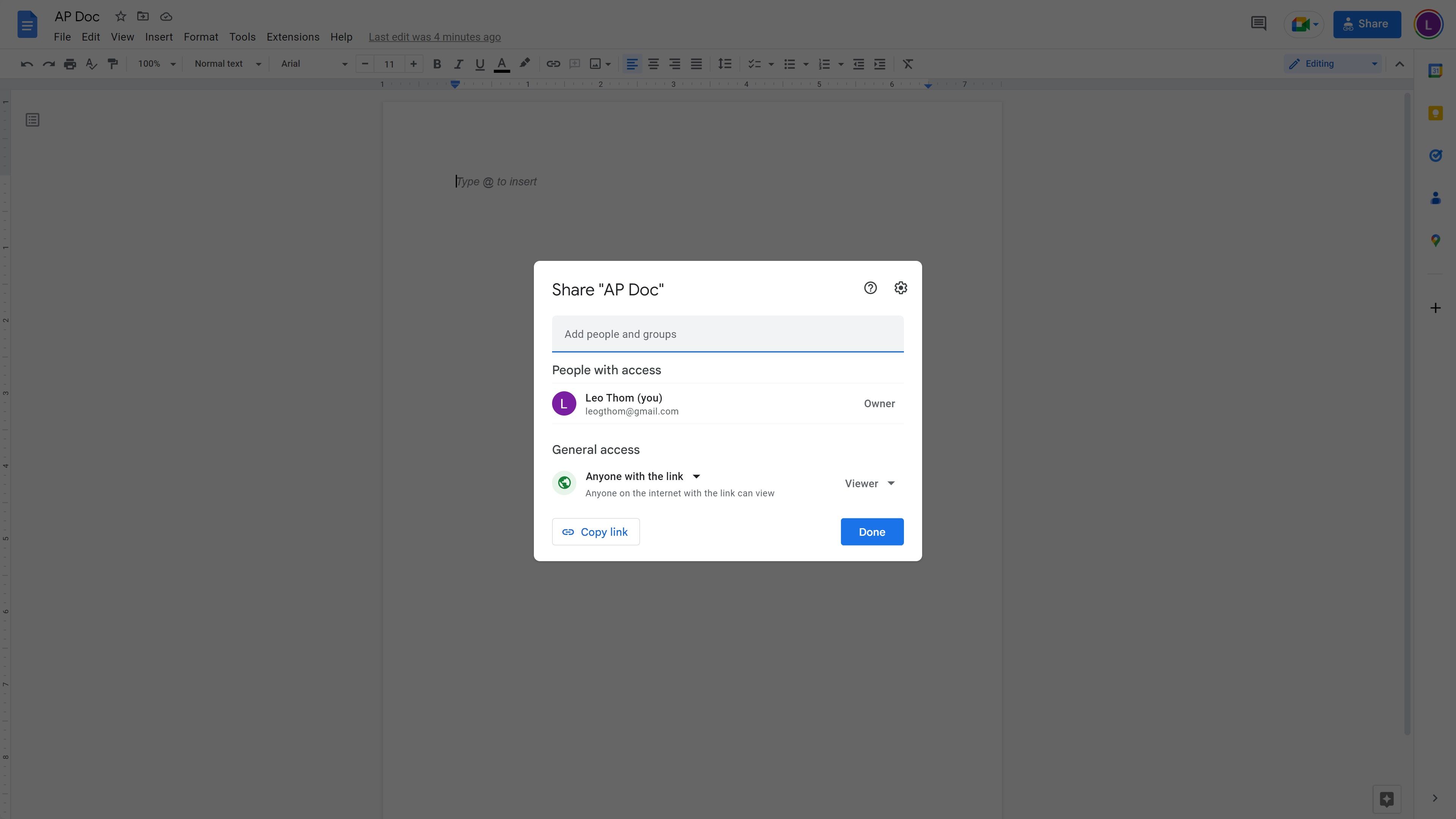 A captura de tela mostra o pop-up de configurações de compartilhamento de um documento em branco no Google Docs.