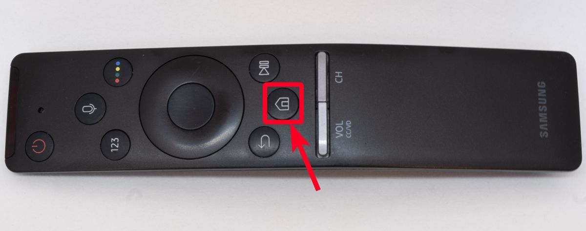 Samsung Smart Remote com botão Home em destaque