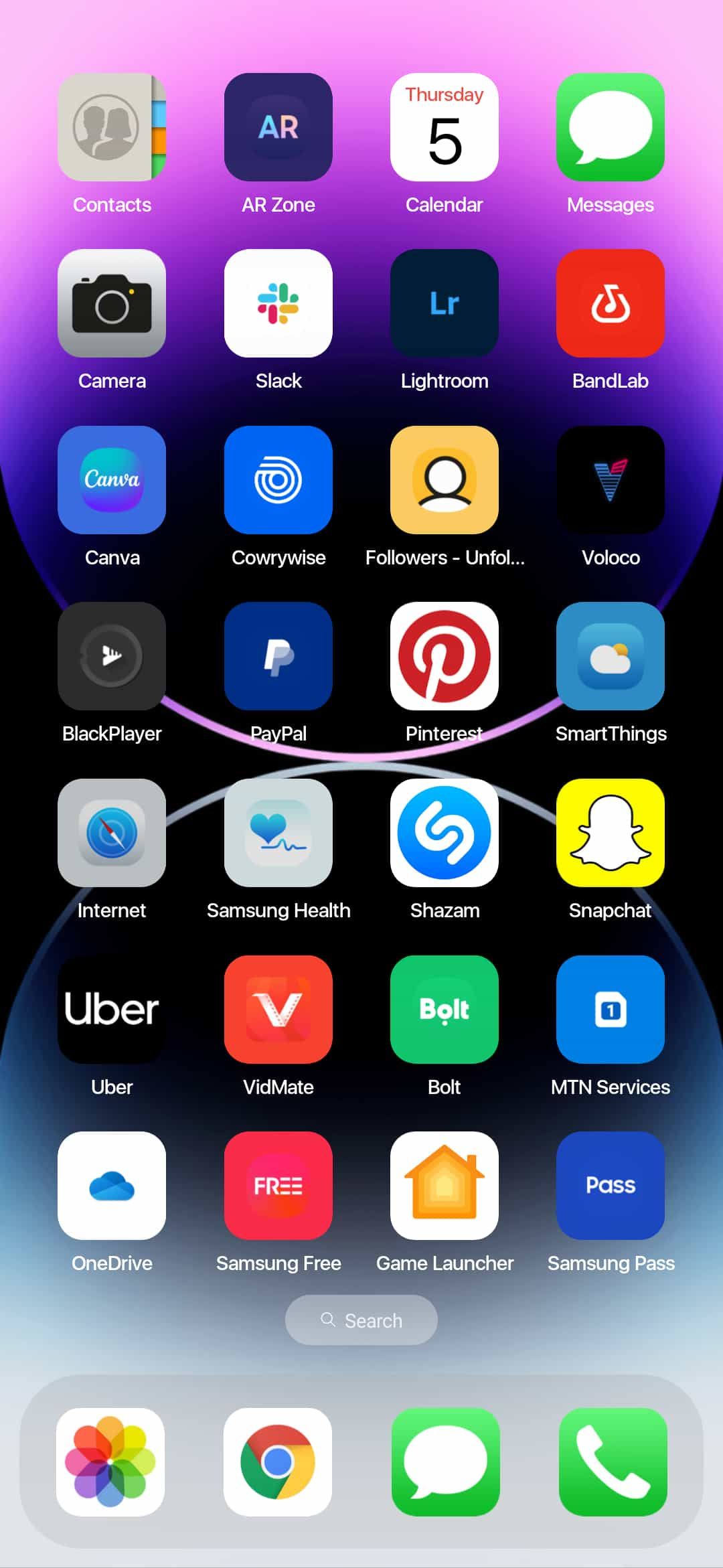 Uma captura de tela da tela inicial do iniciador do iOS 16 no Android