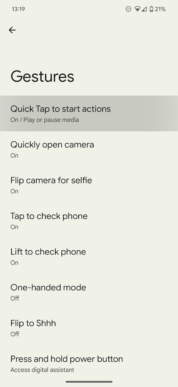 telefone pixel com menu de gestos do aplicativo de configurações do Android 14