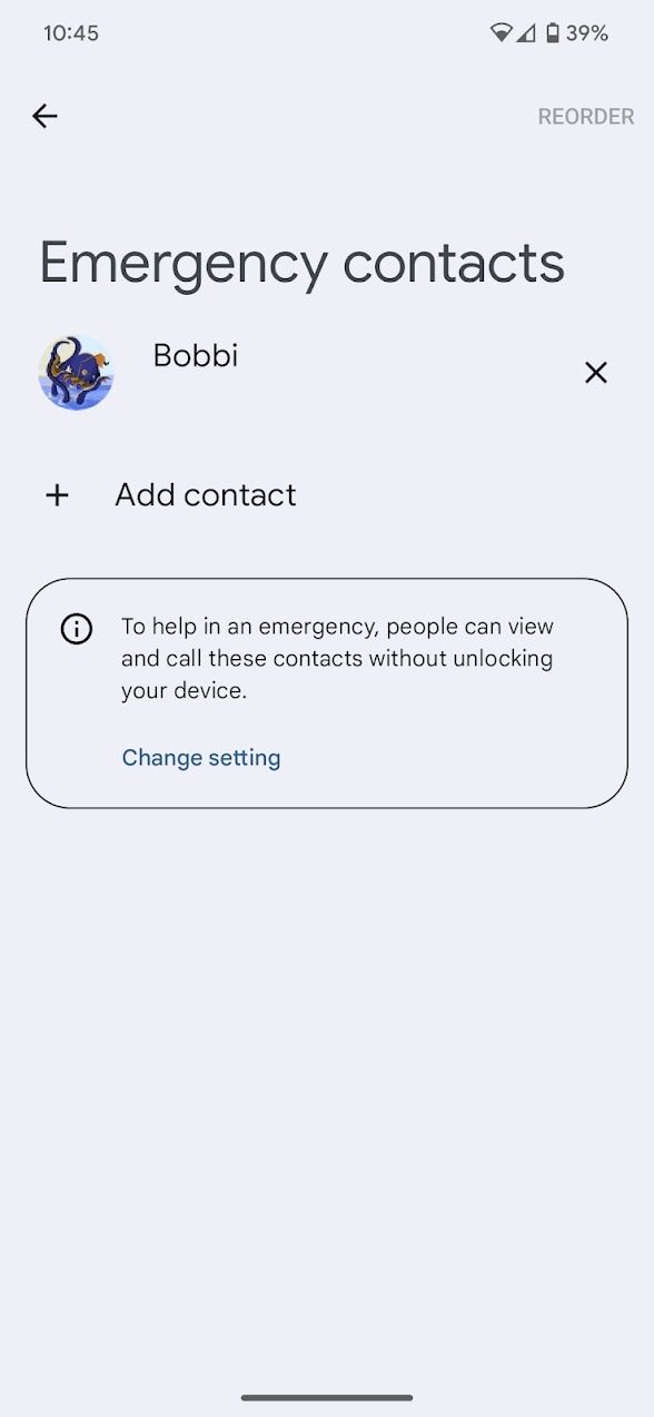 aplicativo Android de segurança pessoal mostrando lista de contatos de emergência