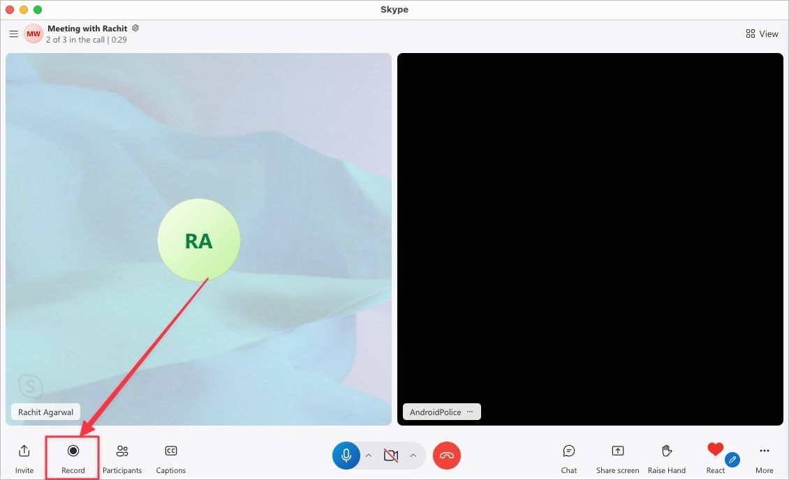 Captura de tela da janela de chamada do Skype mostrando o botão Gravar