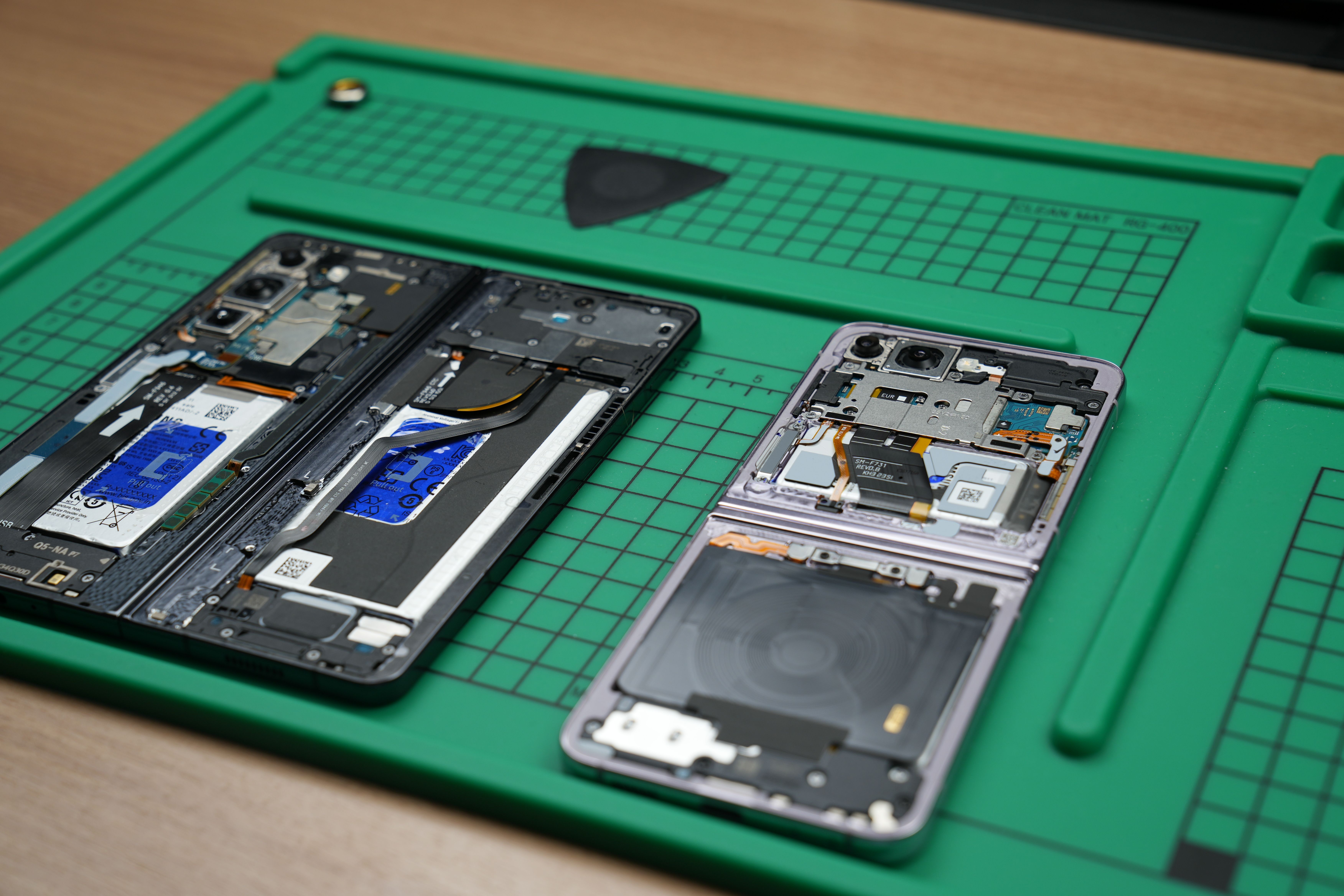 Uma imagem de um kit de auto-reparo Samsung