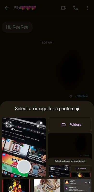 Selecionando uma imagem para criar Photomoji no aplicativo Google Mensagens
