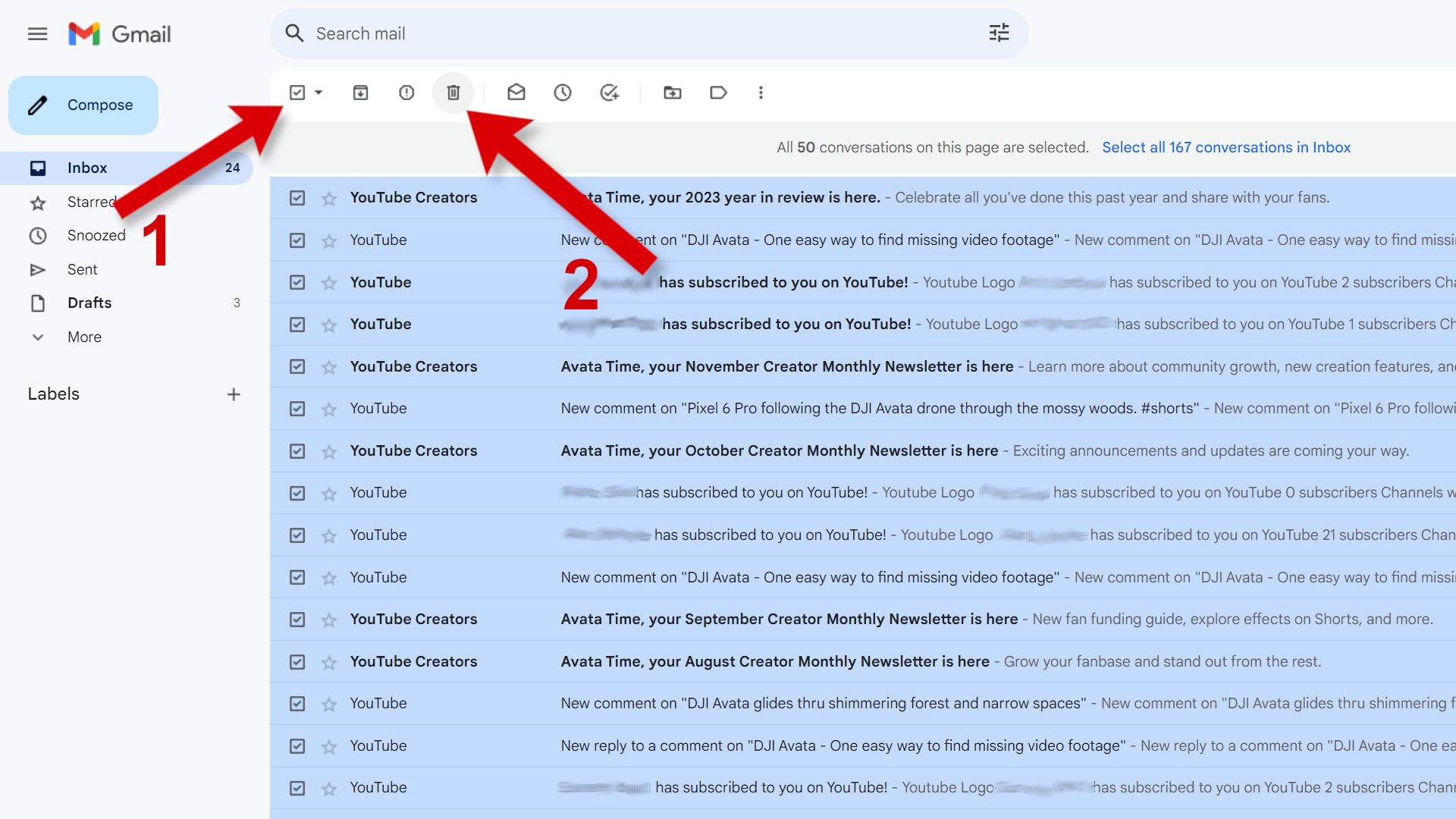 As setas mostram as etapas para selecionar vários e-mails no Gmail e excluir todos eles.
