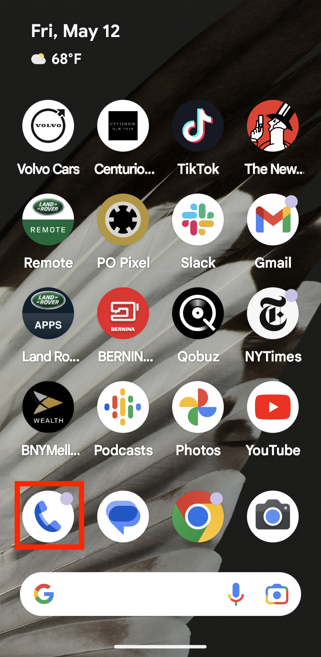 A tela inicial do Android com o aplicativo Phone by Google em destaque.