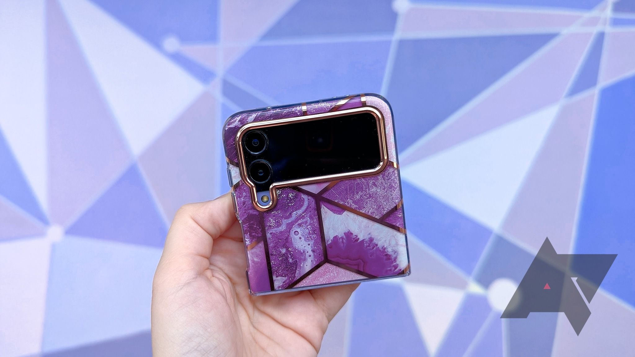 O Galaxy Z Fold 4 usando o Amethyst iBlason Cosmo