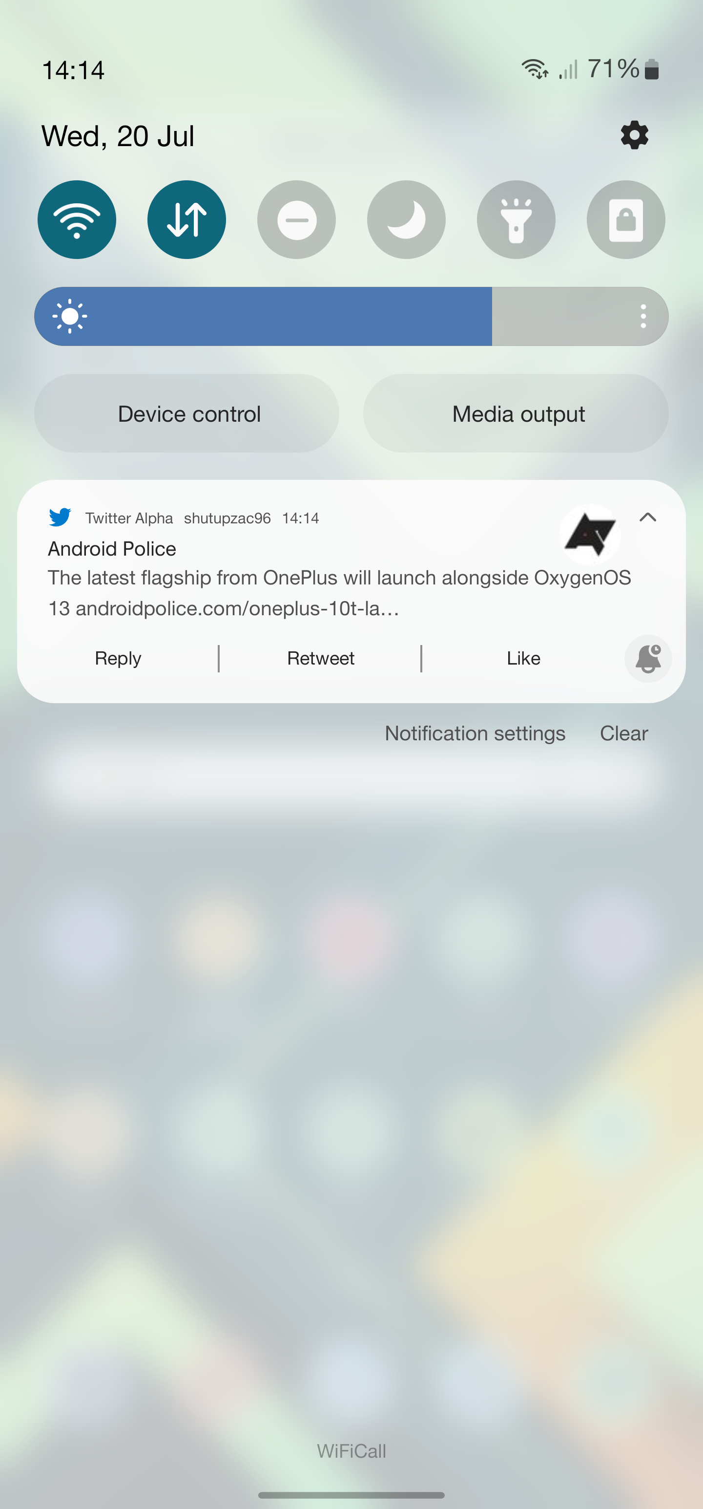 Notificação da Polícia Android em um telefone Samsung.