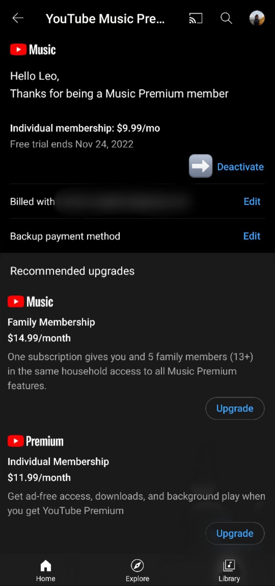 As opções suspensas para a assinatura individual selecionada na página Assinaturas pagas do aplicativo YouTube Music para Android com uma seta branca em uma caixa cinza apontando para 