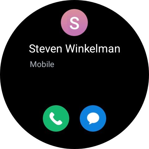 Captura de tela do Samsung Galaxy Watch6 mostrando um cartão de contato