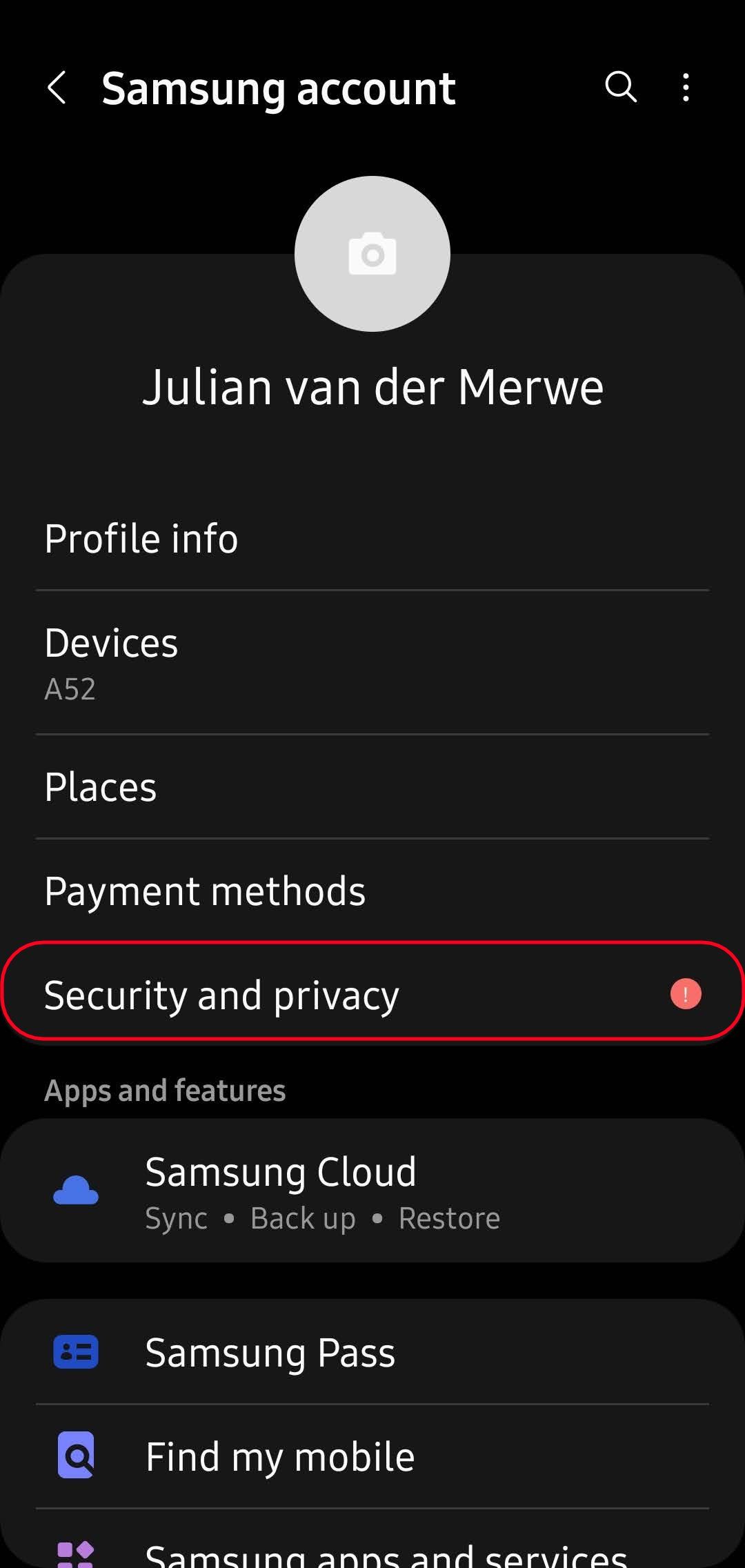 opções de conta Samsung com a opção de segurança e privacidade destacada.