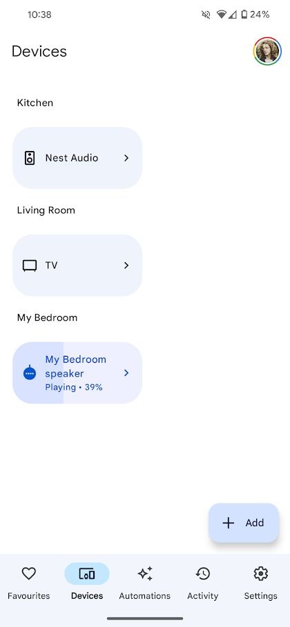 tela inicial do aplicativo Google Home mostrando três dispositivos