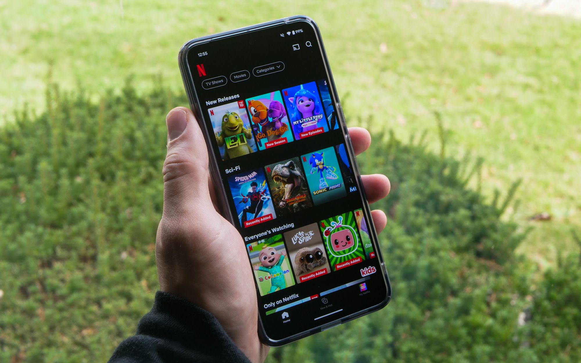 Netflix Kids exibido em um Pixel 8 Pro