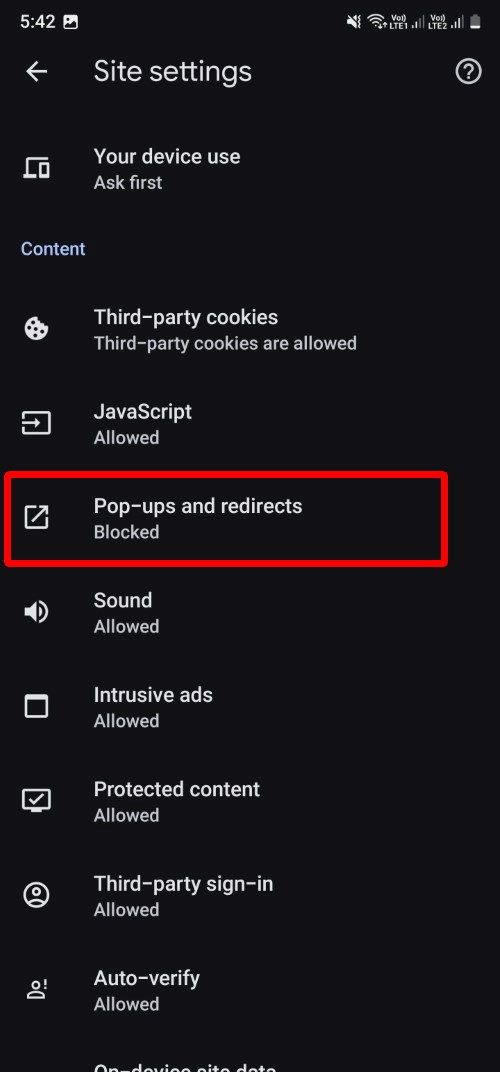 Captura de tela mostrando a opção Pop-ups e redirecionamentos no aplicativo Google Chrome para Android
