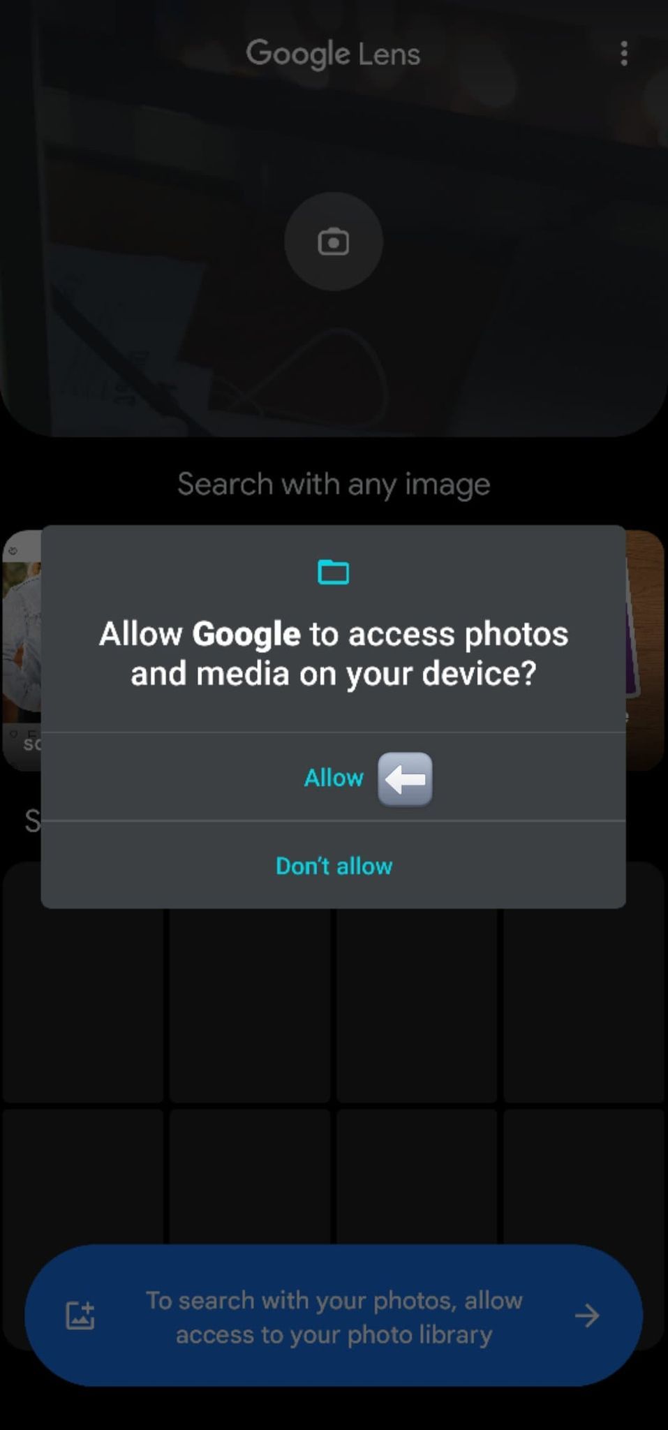 A imagem mostra um pop-up solicitando permissão para permitir que o Google tenha acesso às fotos salvas para usar o Google Lens.