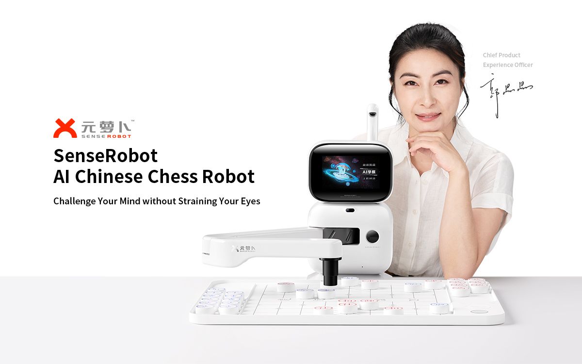 A imagem é um anúncio do SenseRobot AI Chinese Chess Robot, endossado por uma mulher intitulada Chief Product Experience Officer, com o slogan 