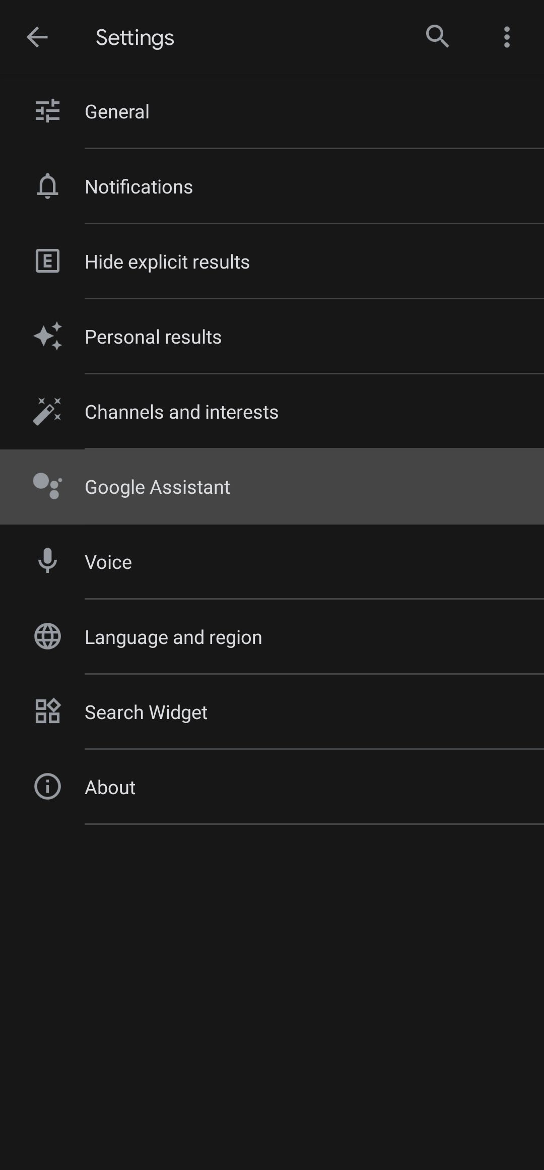 Selecionando as opções do Google Assistente no Google app.