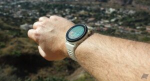 Um smartwatch esportivo com estilo de sobra