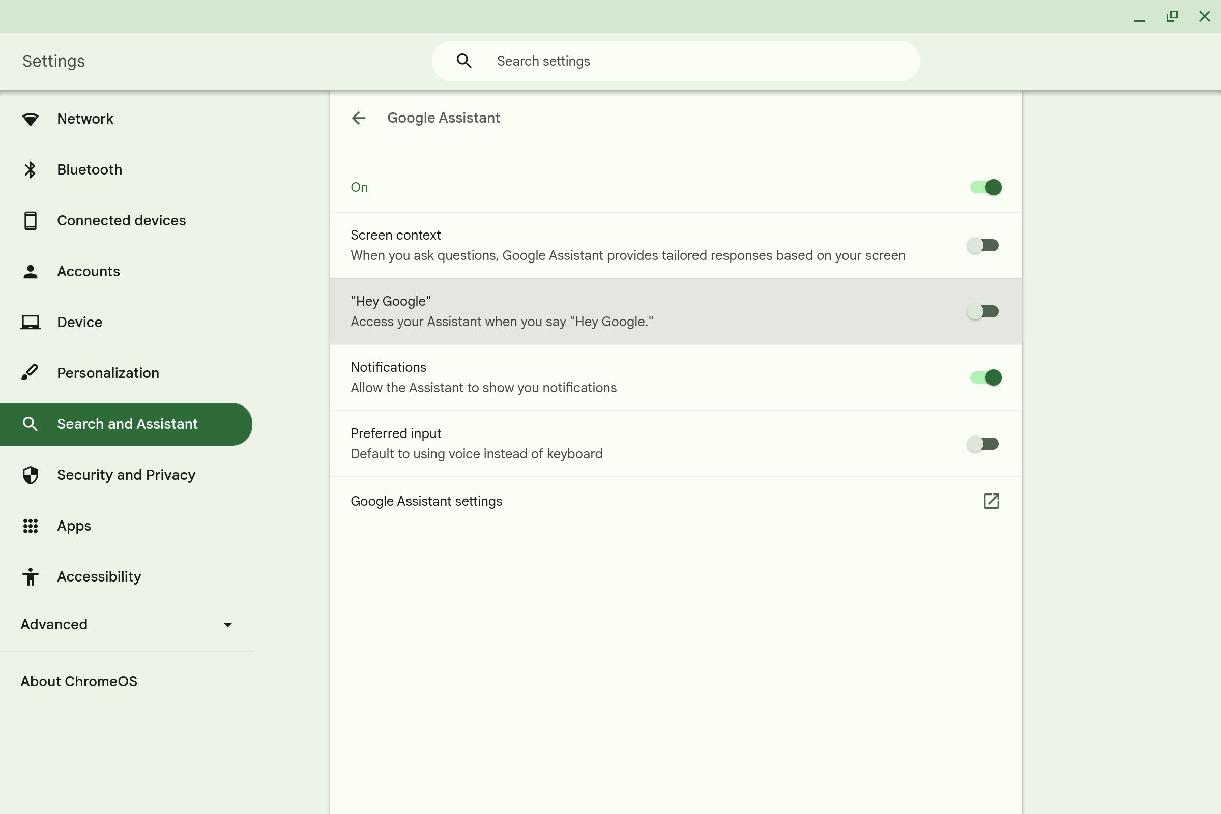 Configurações do Google Assistente em um Chromebook com a opção ativada