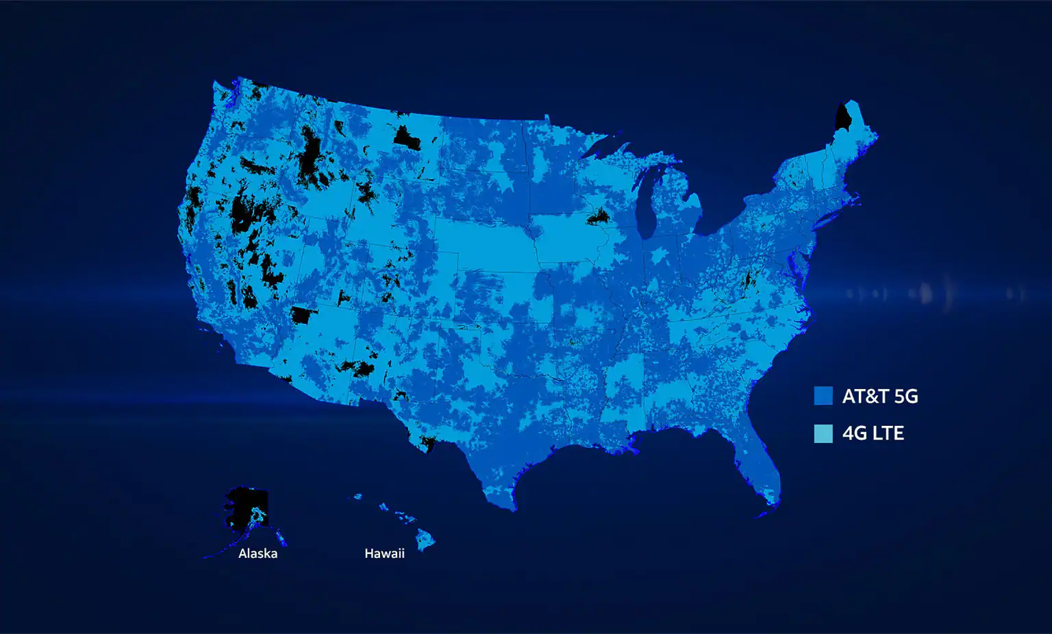 Um mapa de cobertura dos Estados Unidos mostrando AT&T 5G em azul claro e 4G LTE em azul escuro, com inserções no Alasca e no Havaí.
