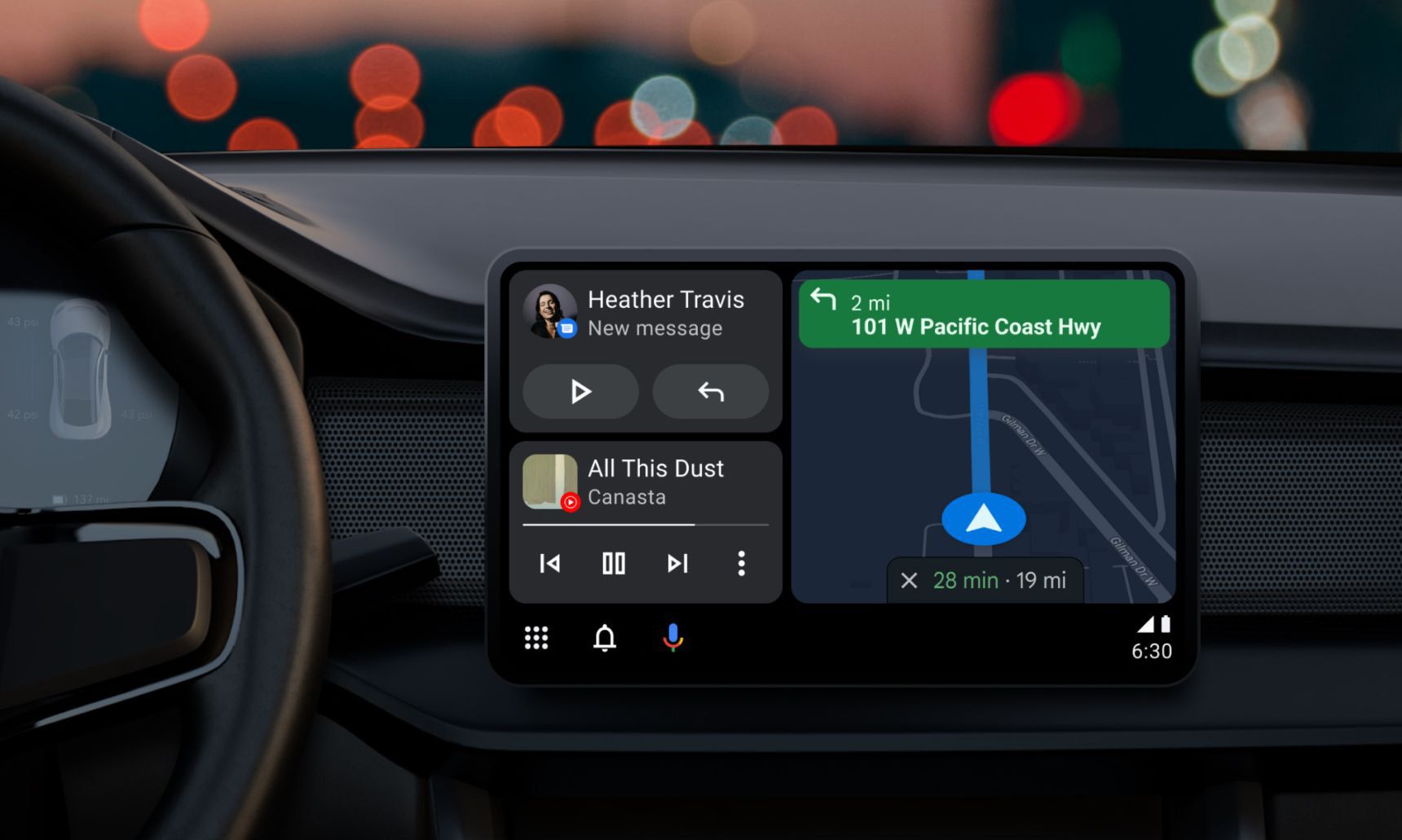 Um painel de automóvel mostrando o Android Auto no modo de tela dividida