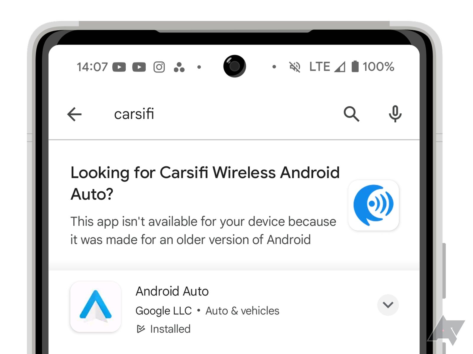 Google Play Store mostrando o aplicativo Carsifi Wireless Android Auto indisponível.