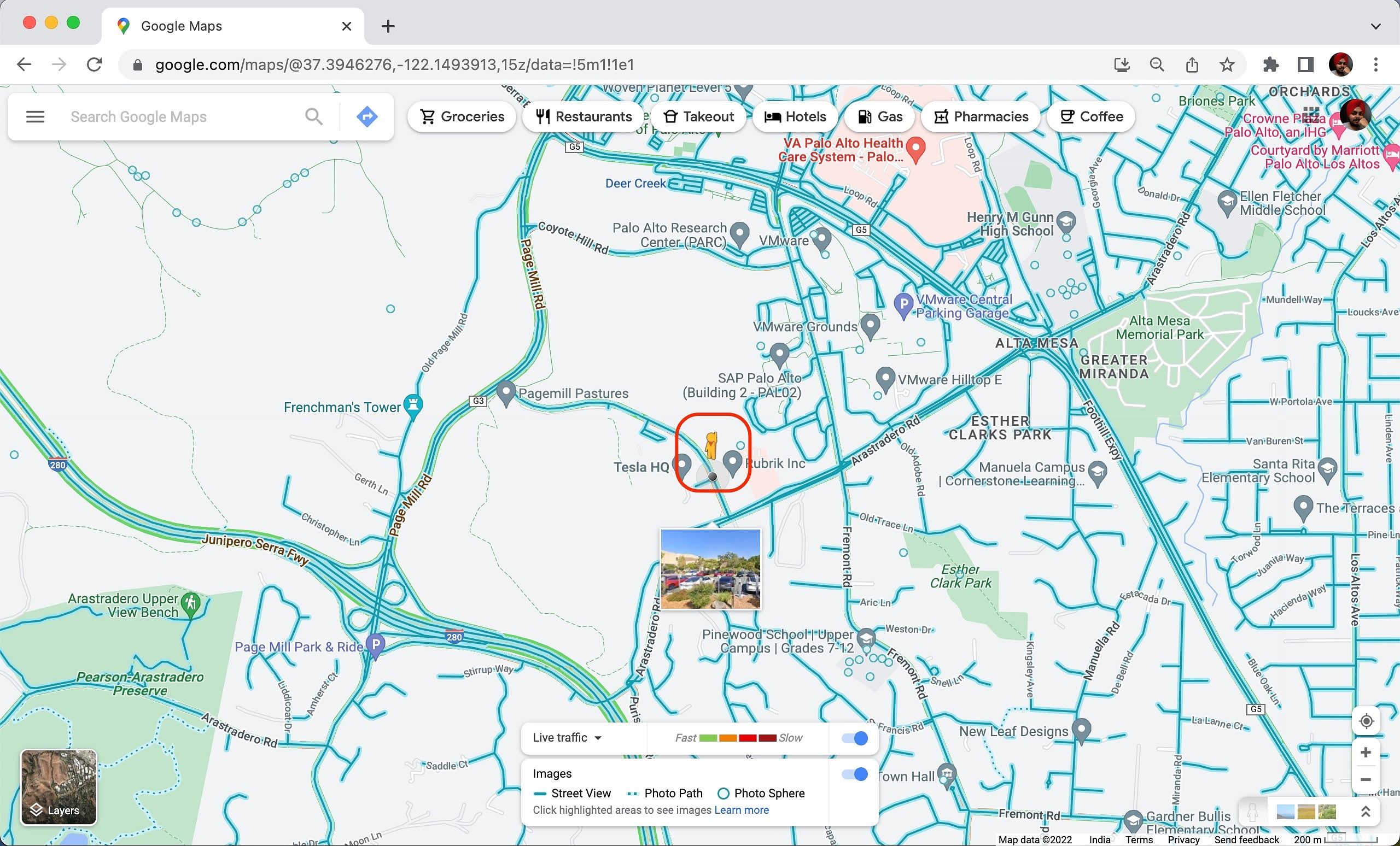 Colocando um alfinete de exemplo perto da sede da Tesla no aplicativo da web para desktop do Google Maps