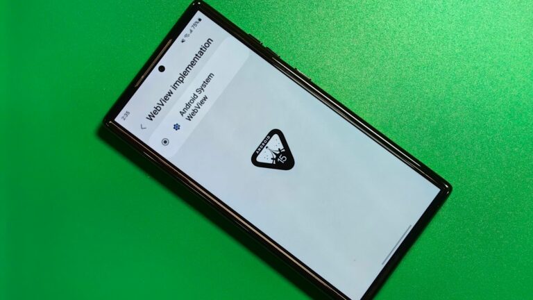 Google quer tornar o Android 15 mais resistente a travamentos do WebView