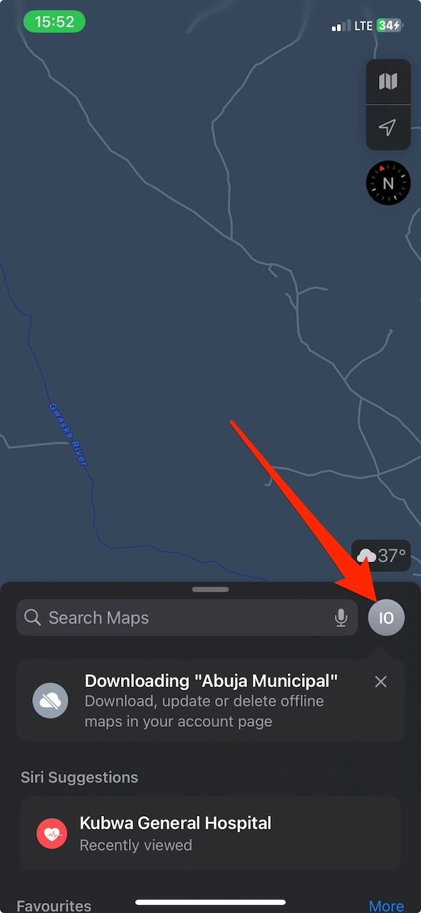 Selecionando as iniciais do perfil ao lado da barra de pesquisa no Apple Maps