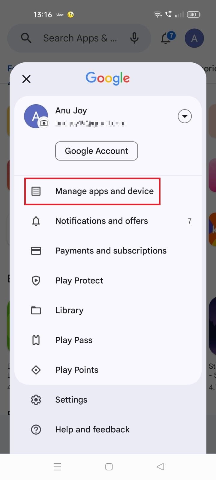 Captura de tela destacando Gerenciar aplicativos e dispositivos na Google Play Store