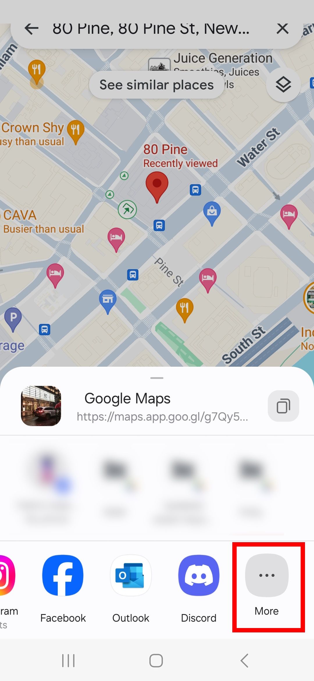 contorno de retângulo vermelho sobre mais opções em compartilhamento no aplicativo Google Maps