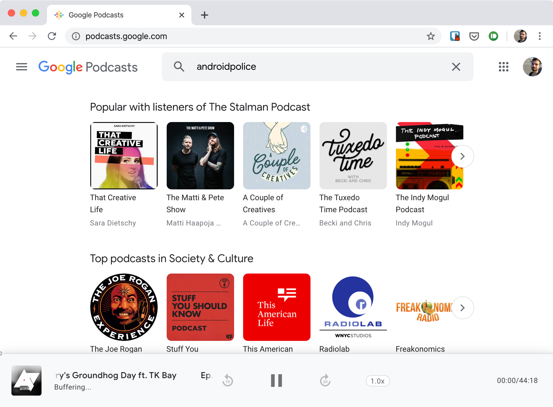 Captura de tela do Google Podcasts mostrando a tela inicial