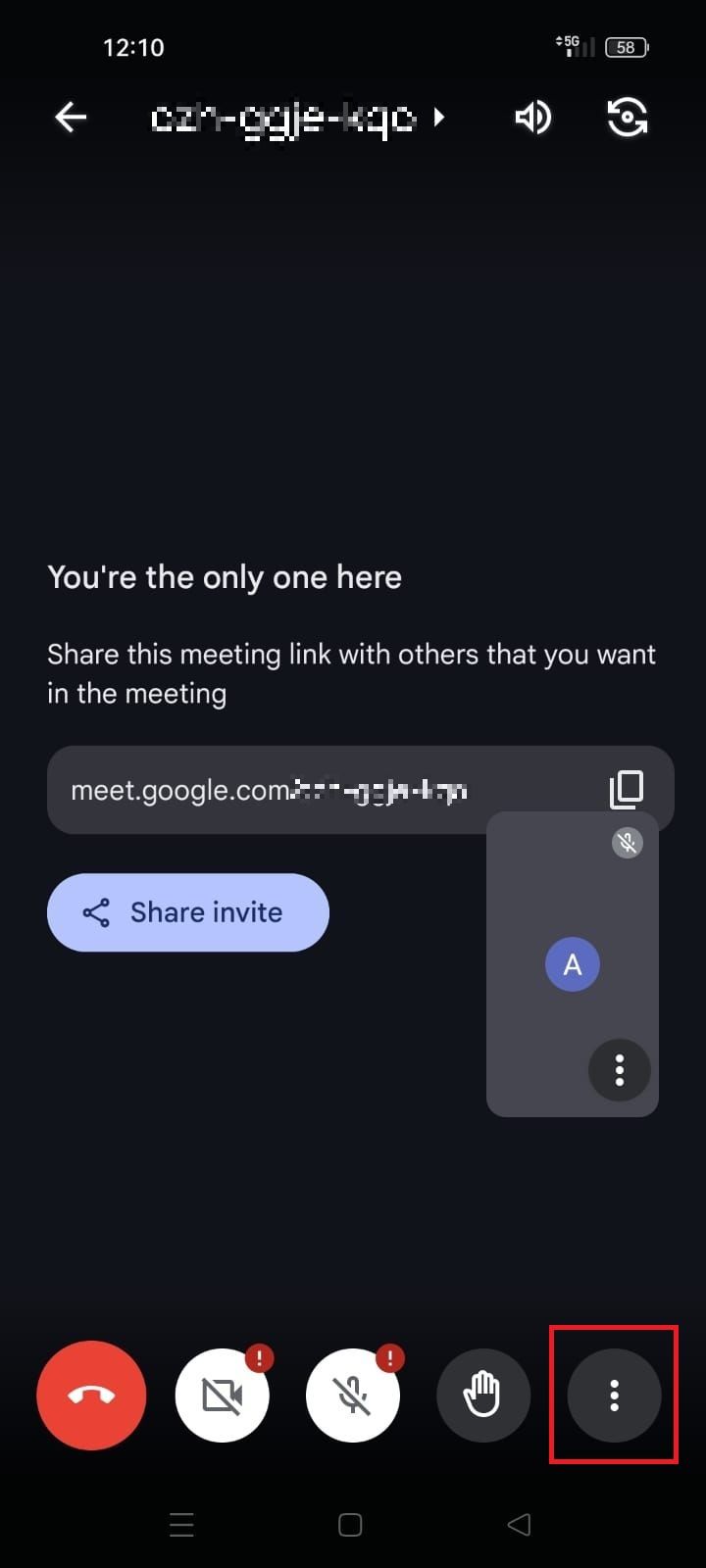 Captura de tela destacando o menu de três pontos no aplicativo Google Meet