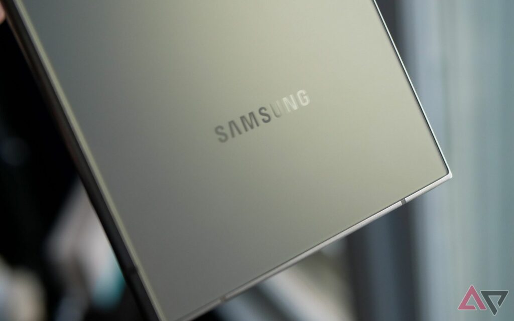 Veja como a Samsung pode recuperar a coroa de vendas da Apple em 2024