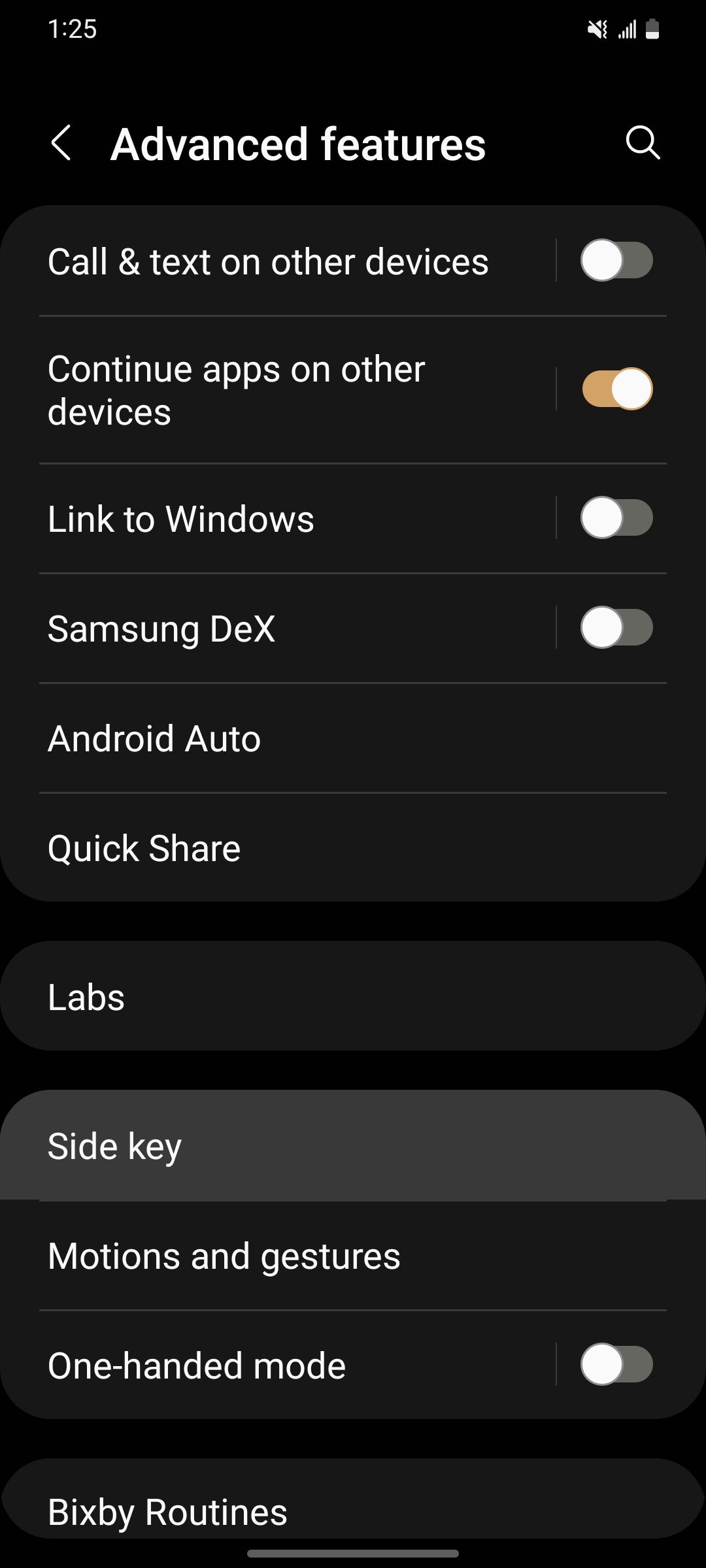 Destacando a seção Tecla lateral em Recursos avançados em um telefone Samsung Galaxy