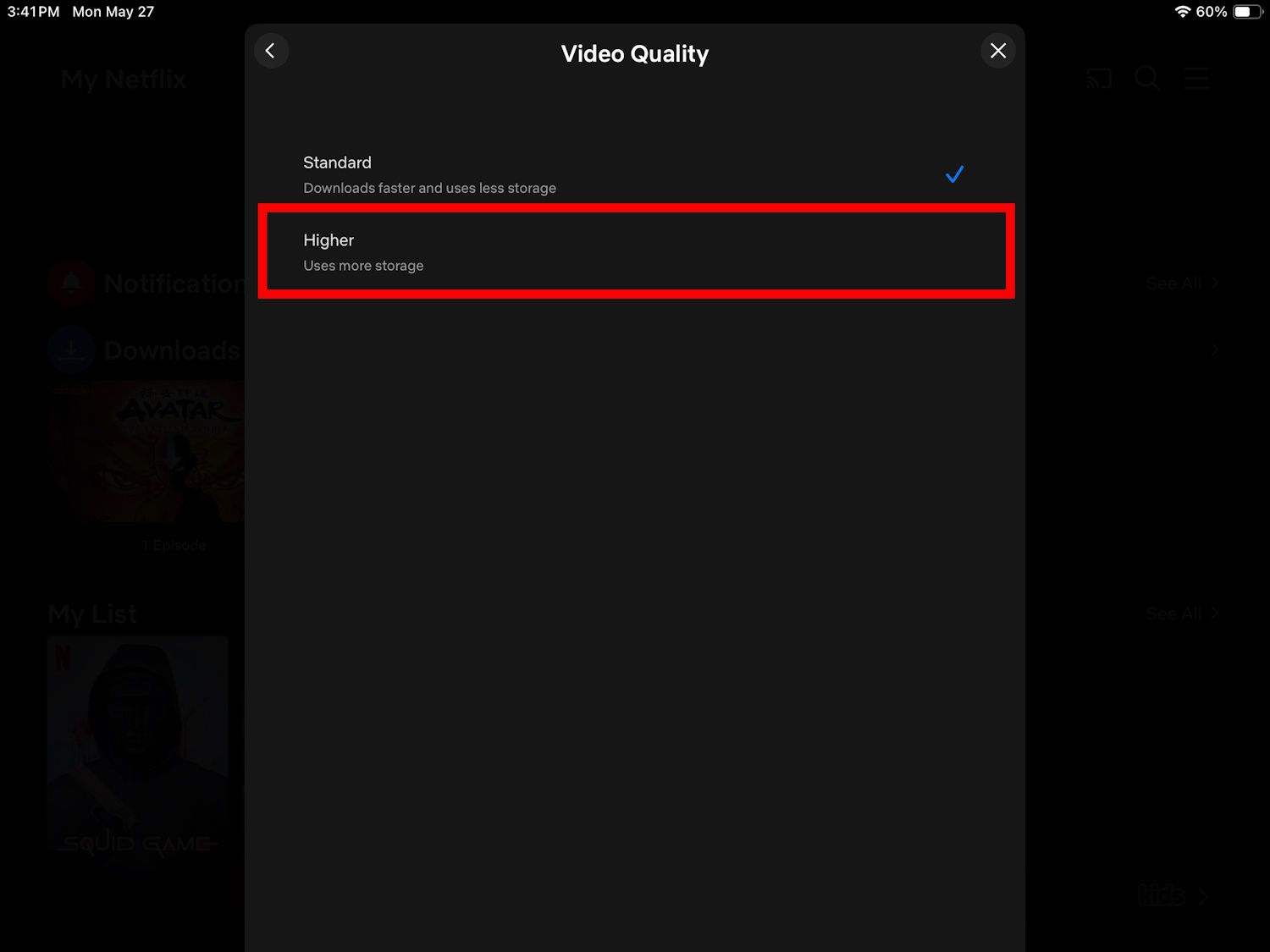 contorno de retângulo vermelho sobre opção de qualidade de vídeo de download mais alta em um ipad