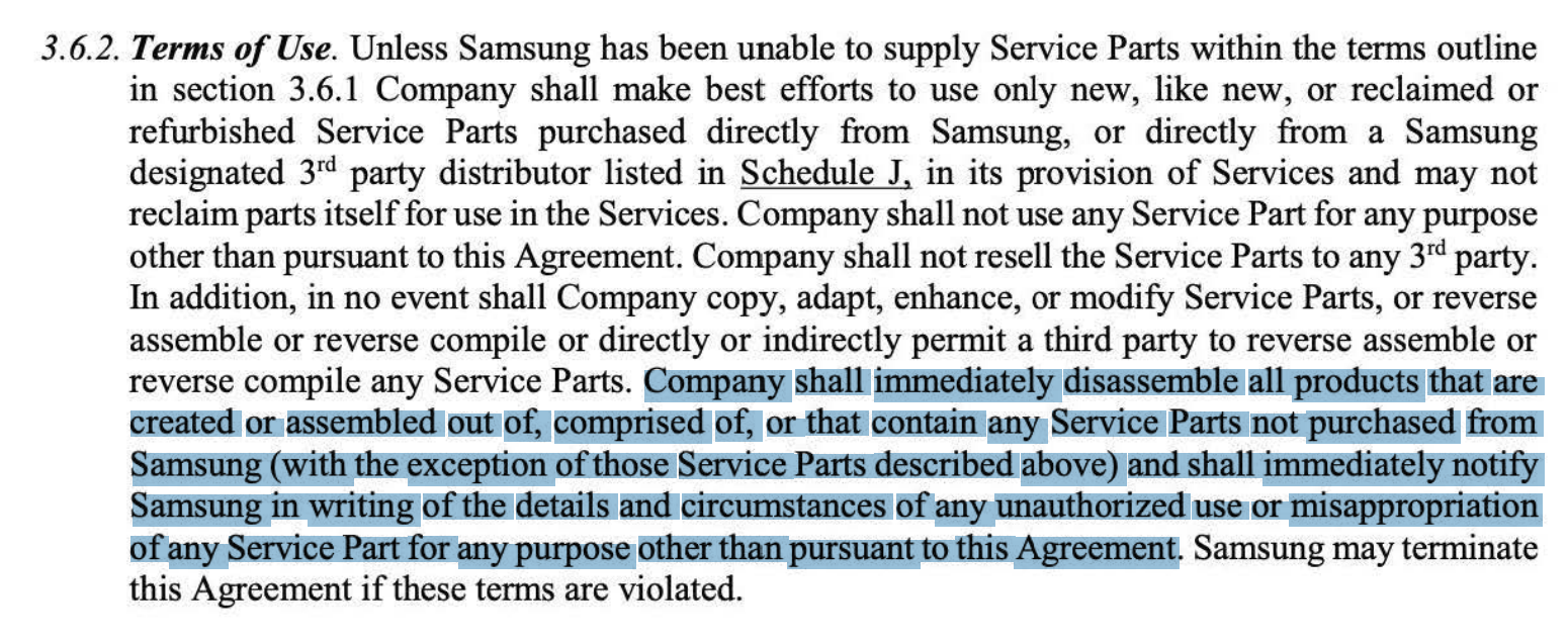 Captura de tela de um contrato relatado entre a Samsung e uma oficina terceirizada, destacando que as oficinas precisam "desmontar imediatamente" dispositivos que possuem peças de reposição.