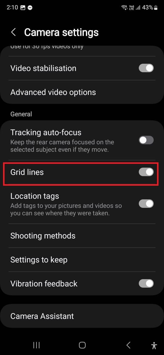 Captura de tela destacando a alternância da linha Grid na câmera Samsung