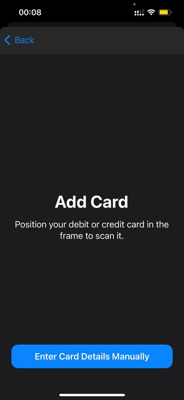 Captura de tela destacando Insira os detalhes do cartão manualmente no aplicativo Apple Wallet