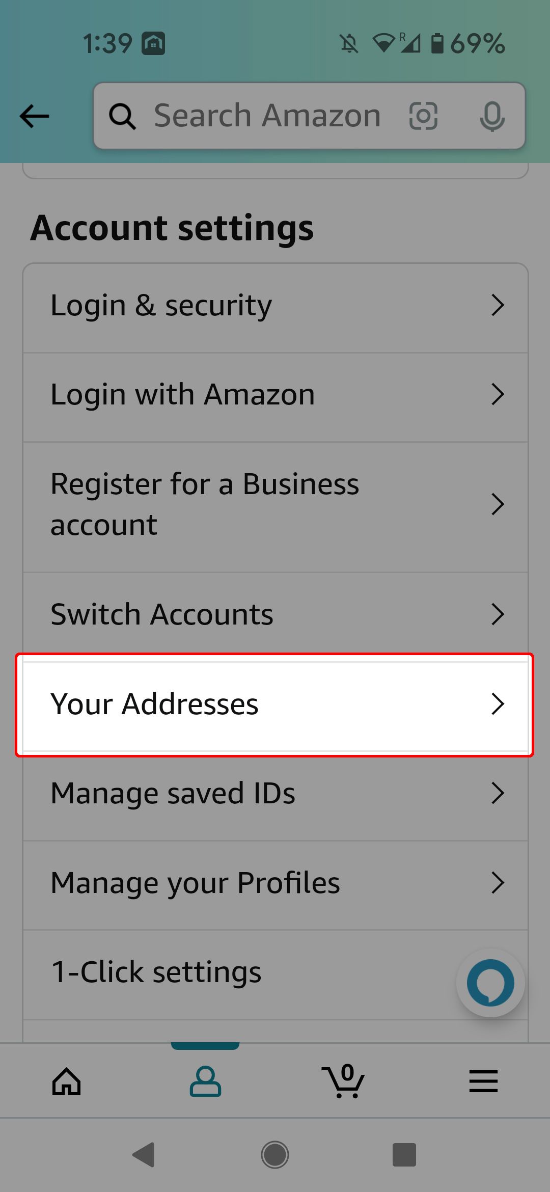 Contorno de retângulo vermelho sobre seus endereços nas configurações da conta no aplicativo Amazon