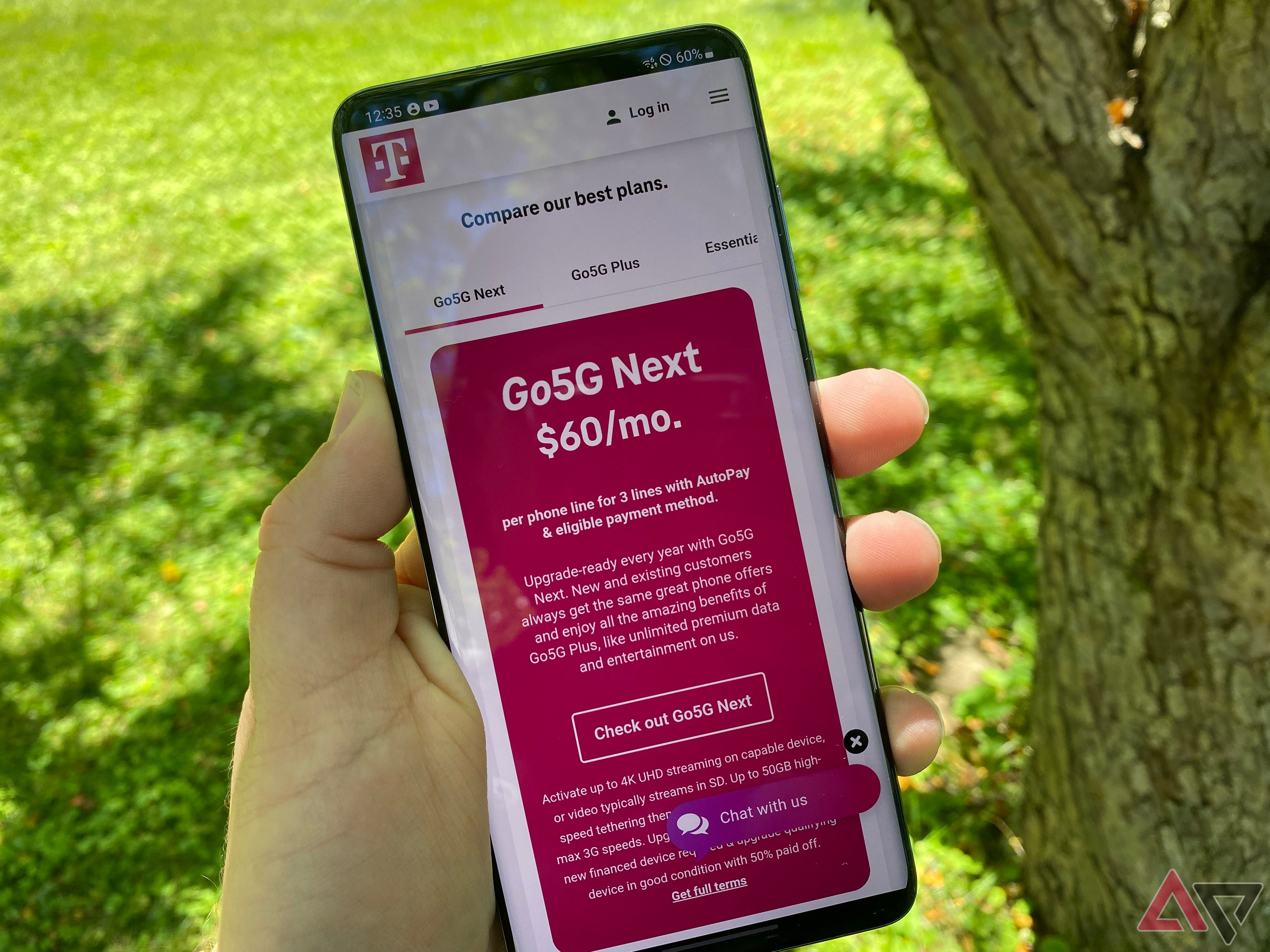 Planos da T-Mobile exibidos na tela de um telefone