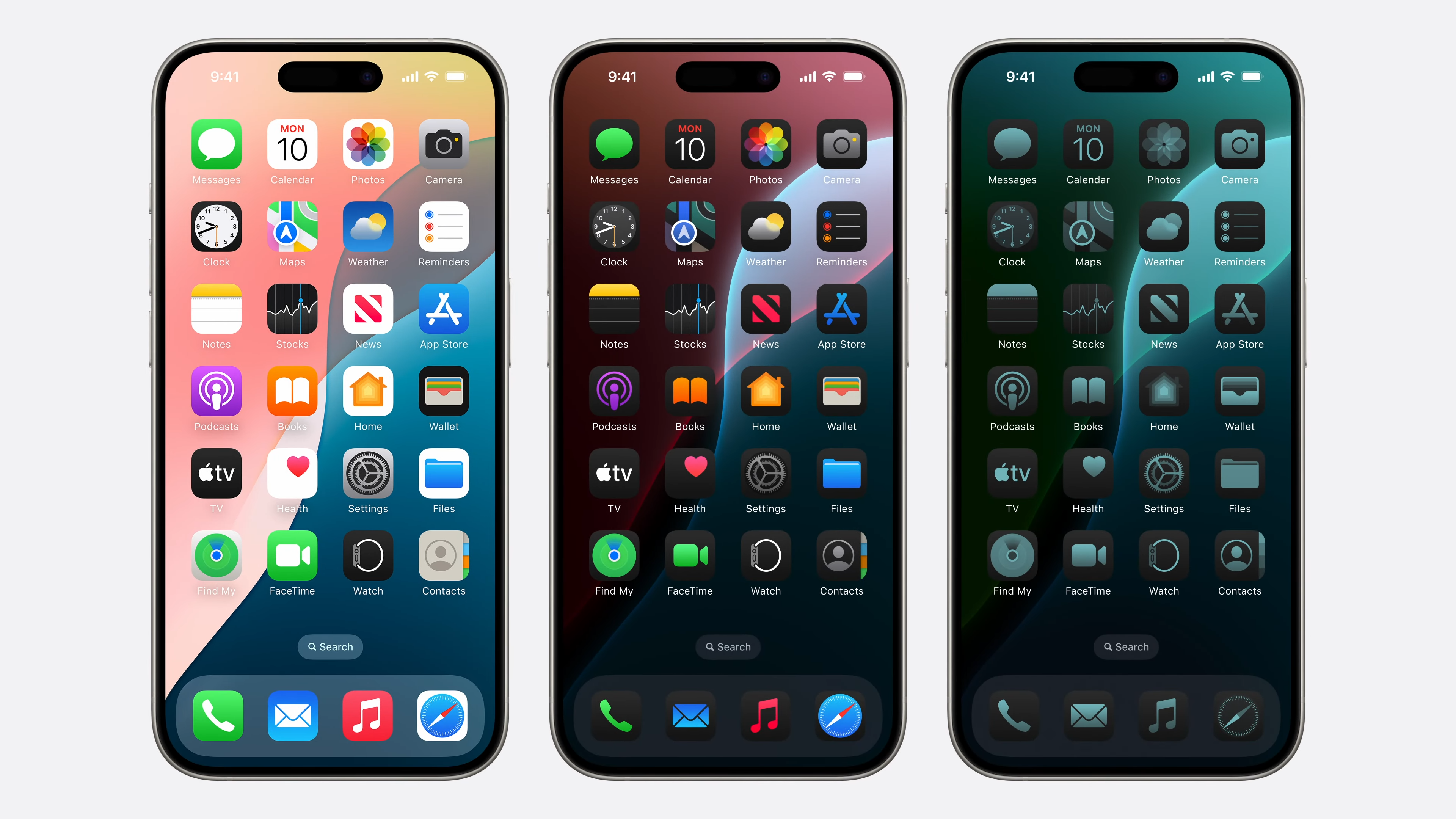 Três telas iniciais do iOS 18 lado a lado com ícones claros, escuros e temáticos.