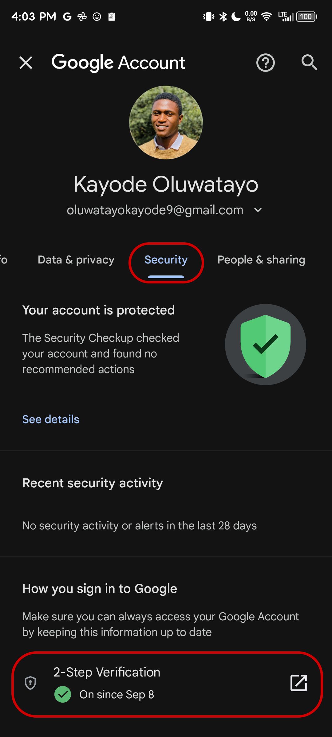 Captura de tela mostrando a aba Segurança na página de configurações da conta do Google