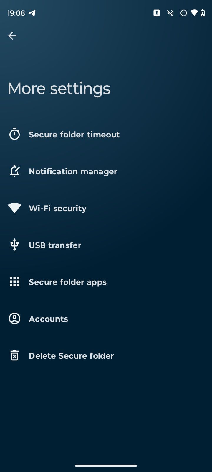 Uma lista de opções na tela de mais configurações no aplicativo Moto Secure
