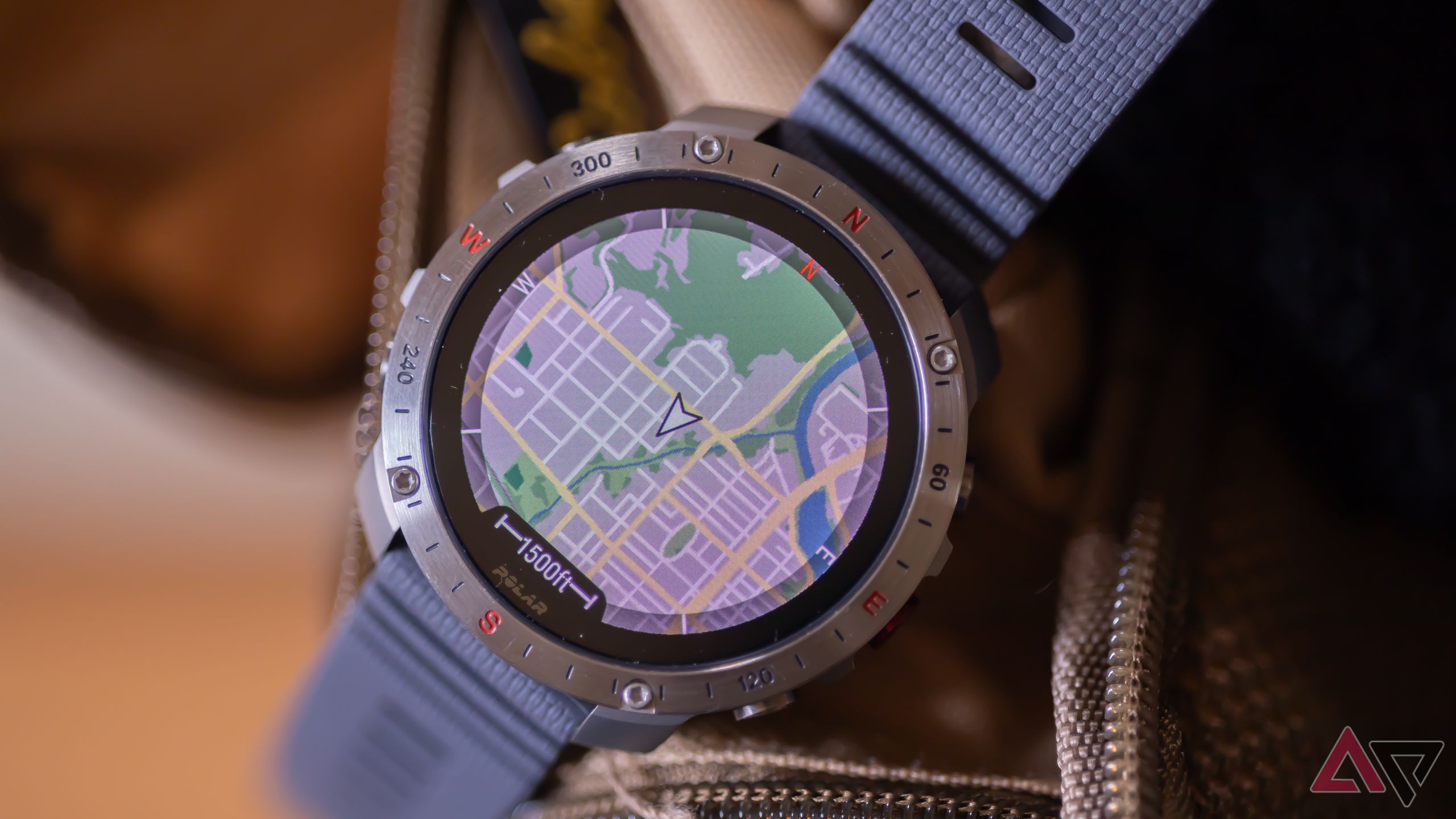 Tela do mapa no smartwatch Polar Grit X2 Pro