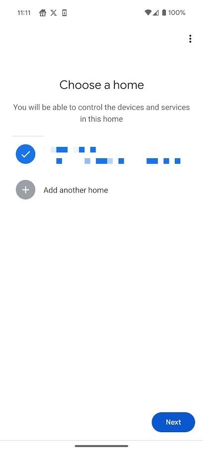 endereço pixelado em texto azul sobre fundo branco no aplicativo Google Home